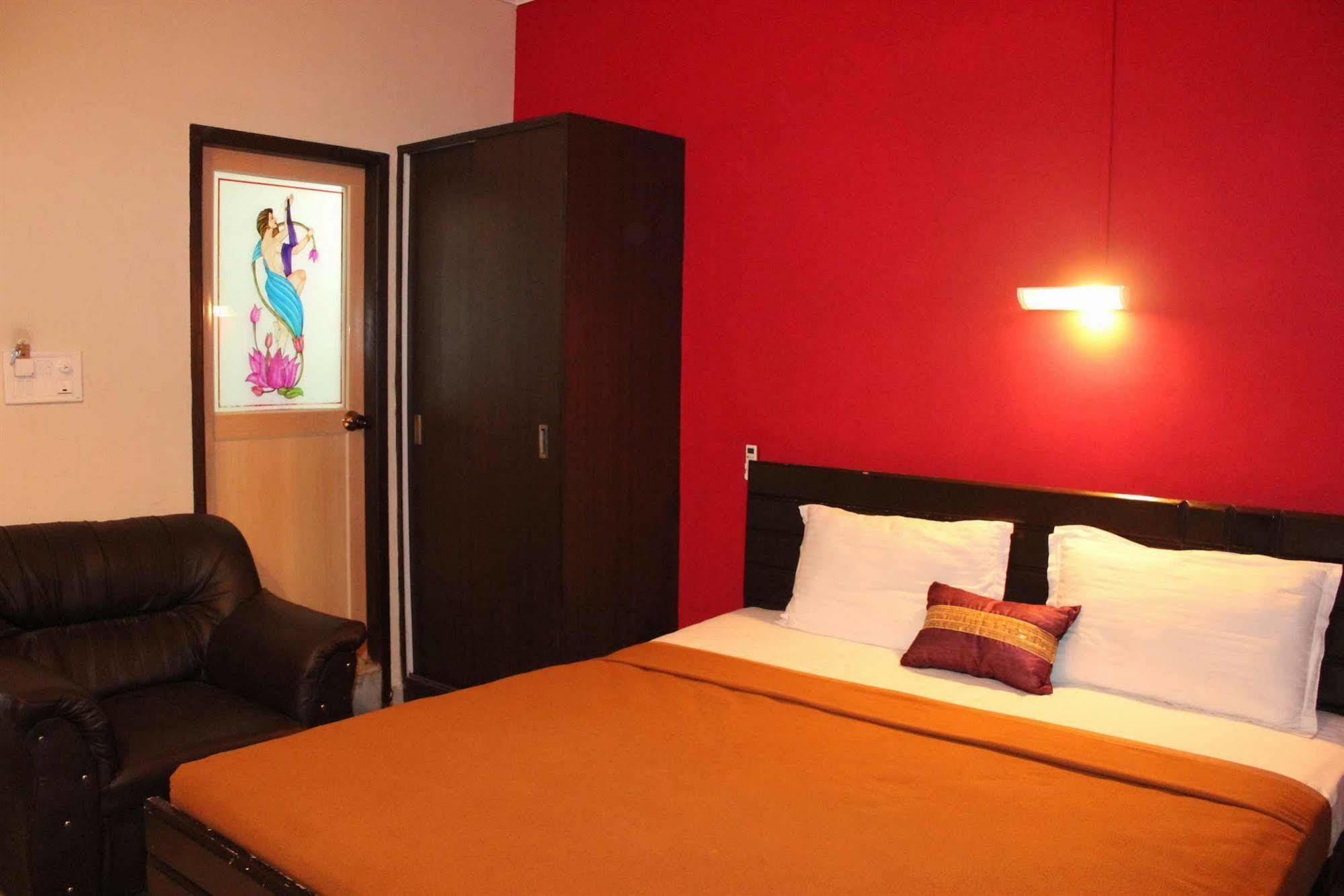 The New Casablanca Boutique Hotel Bangalore Exterior foto