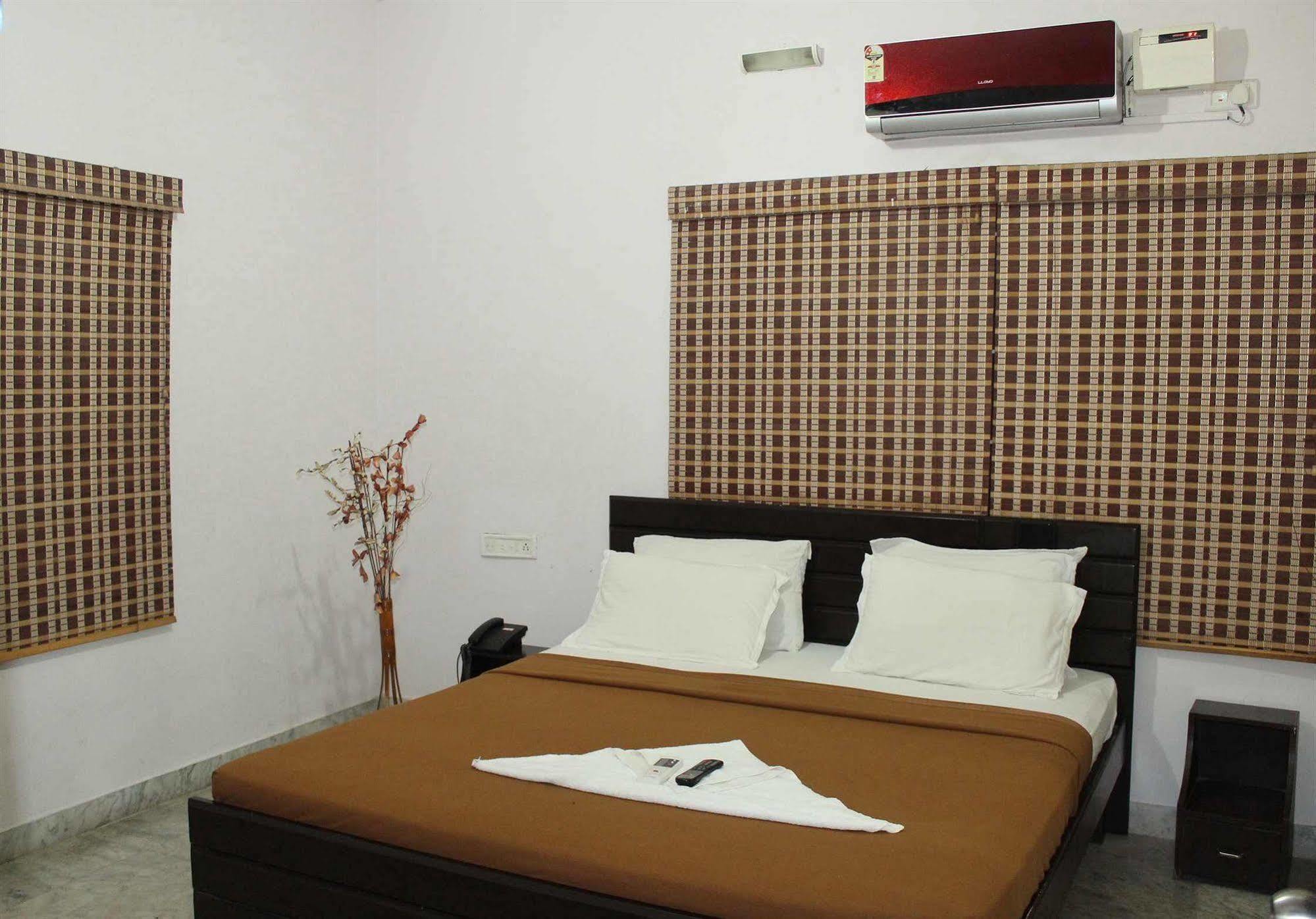 The New Casablanca Boutique Hotel Bangalore Exterior foto